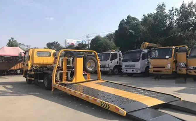 临沧汽车中途维修案例